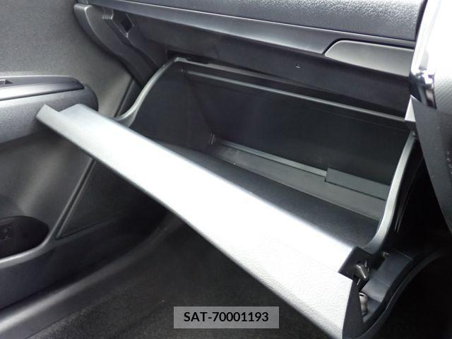 Toyota COROLLA AXIO 2016-07 372798-14