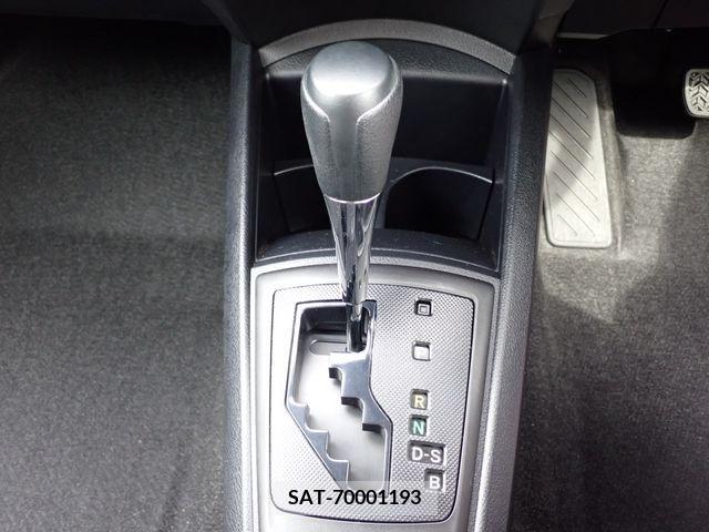 Toyota COROLLA AXIO 2016-07 372798-9