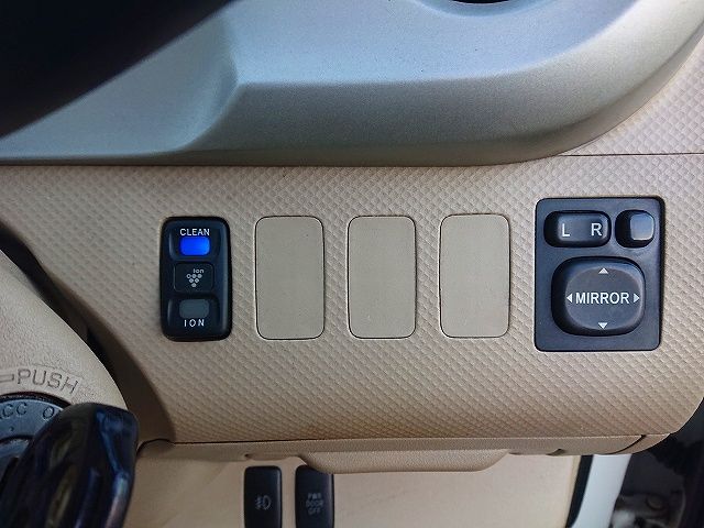 Toyota PORTE 2006-12 188250-15