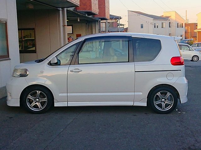 Toyota PORTE 2006-12 188250-22