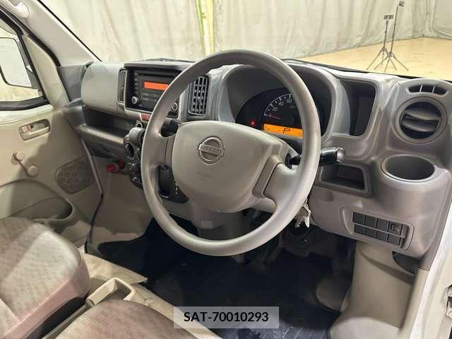 Nissan CLIPPER 2020-01 242415-12
