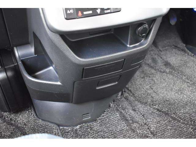 Toyota VOXY 2012-01 192658-10