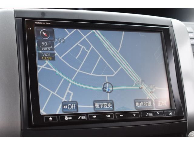 Toyota VOXY 2012-01 192658-3