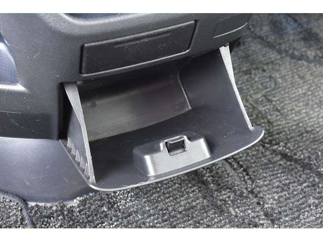 Toyota VOXY 2012-01 192658-12