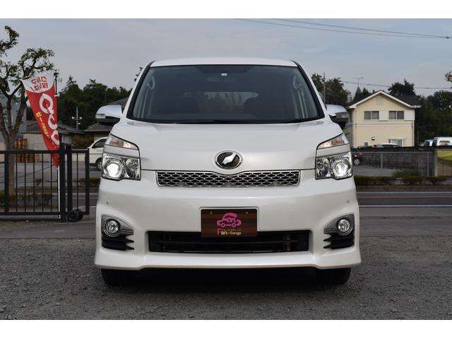 Toyota VOXY 2012-01 192658-17