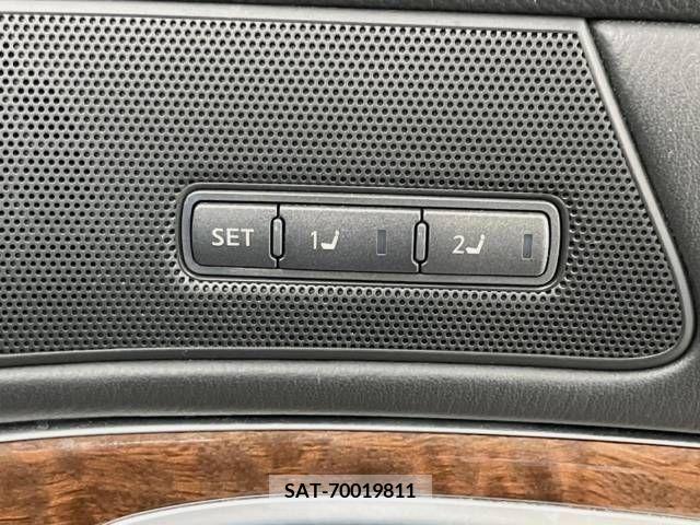 Nissan FUGA 2019-06 387805-7