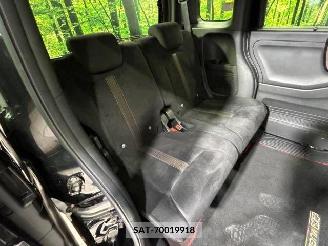 Honda N BOX CUSTOM 2018-05 278897-9