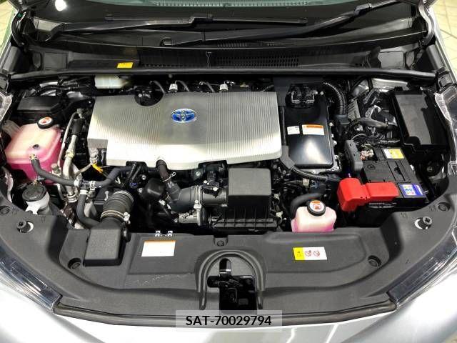 Toyota PRIUS 2016-07 330108-18