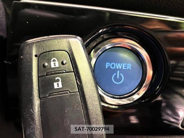 Toyota PRIUS 2016-07 330108-7