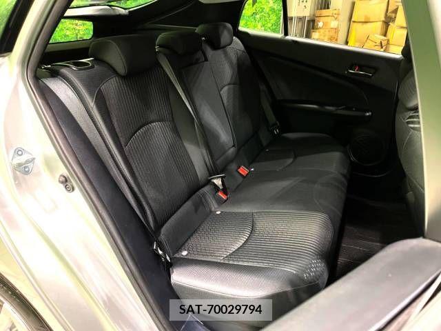 Toyota PRIUS 2016-07 330108-10