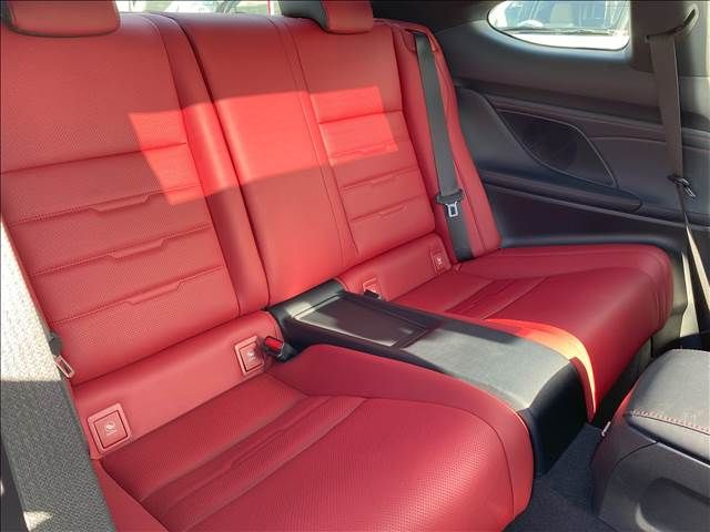 Lexus RC 2018-10 187090-4