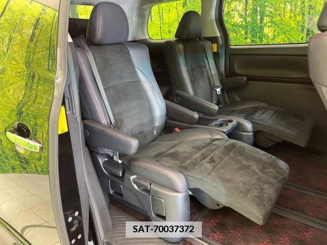 Toyota VELLFIRE 2013-03 338583-9