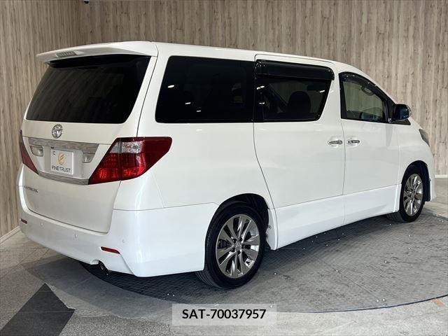 Toyota ALPHARD 2010-12 228252-4