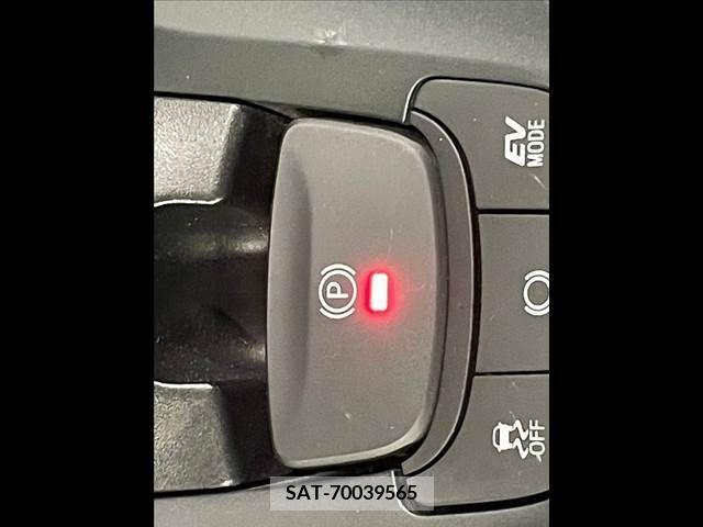 Toyota C-HR 2017-05 322953-5