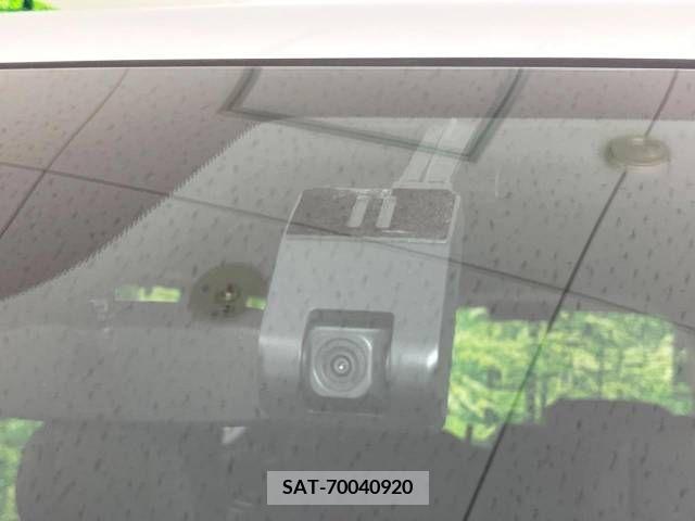 Honda e 2023-04 342665-7