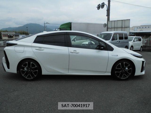 Toyota PRIUS PHV 2018-03 256941-6