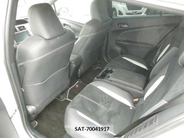 Toyota PRIUS PHV 2018-03 256941-15