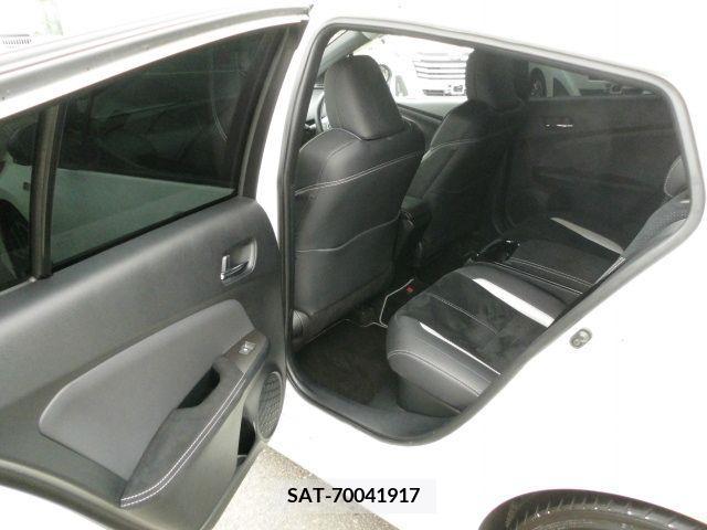 Toyota PRIUS PHV 2018-03 256941-16
