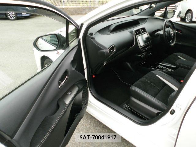 Toyota PRIUS PHV 2018-03 256941-17