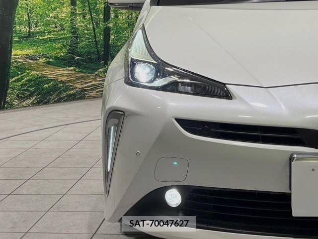 Toyota PRIUS 2019-04 217349-14