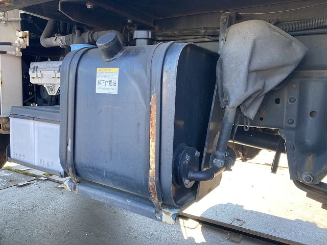 Isuzu ELF TRUCK 2013-08 187199-17