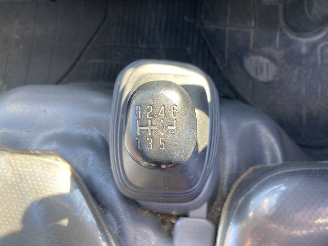 Isuzu ELF TRUCK 2013-08 187199-5
