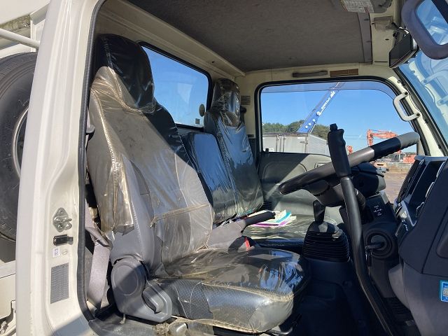 Isuzu ELF TRUCK 2013-08 187199-1