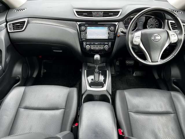 Nissan X-TRAIL 2016-06 11804-7