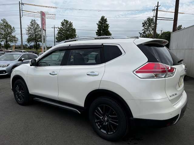 Nissan X-TRAIL 2016-06 11804-6