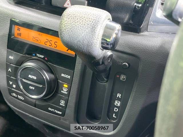 Suzuki SPACIA 2013-06 285829-19