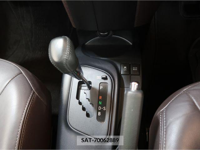 Toyota IQ 2009-03 231642-14