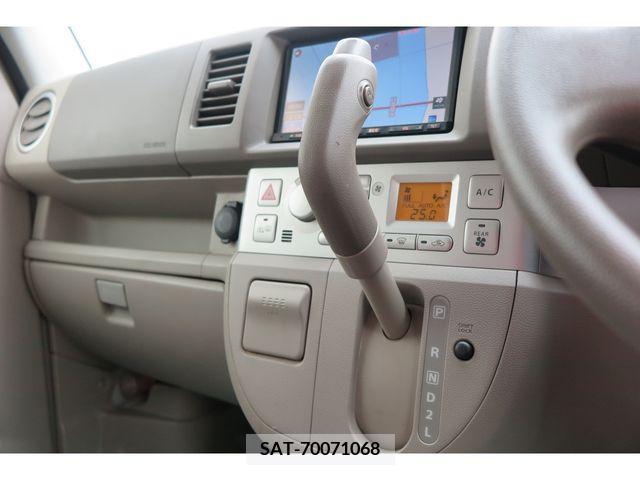 Suzuki EVERY WAGON 2012-06 207858-19