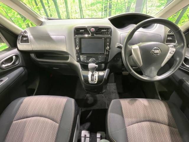 Nissan SERENA 2015-02 17208-1