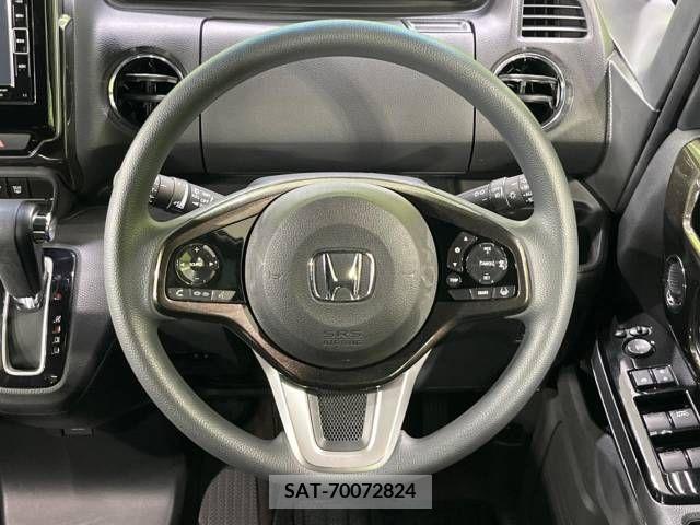 Honda N BOX CUSTOM 2018-11 335265-11