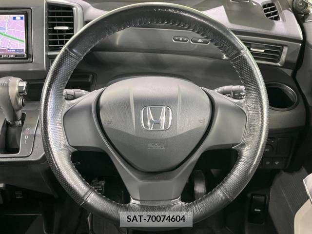 Honda FREED 2009-10 302805-8
