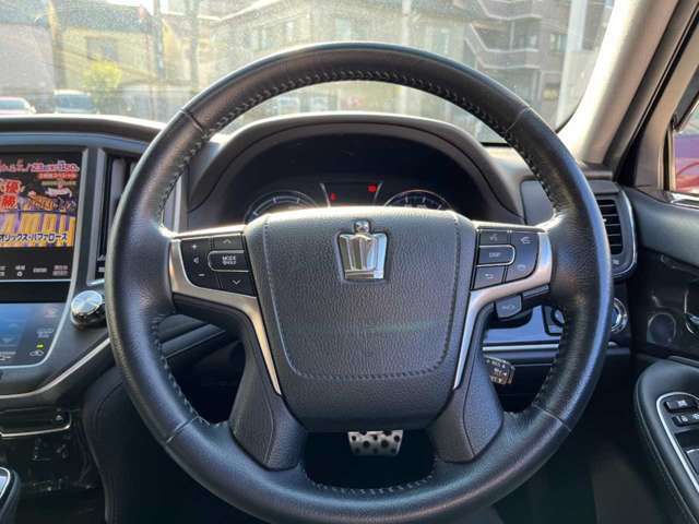 Toyota CROWN SEDAN 2014-01 196599-15