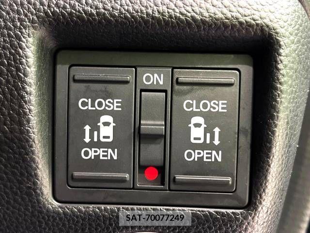 Honda N BOX 2019-02 378759-5