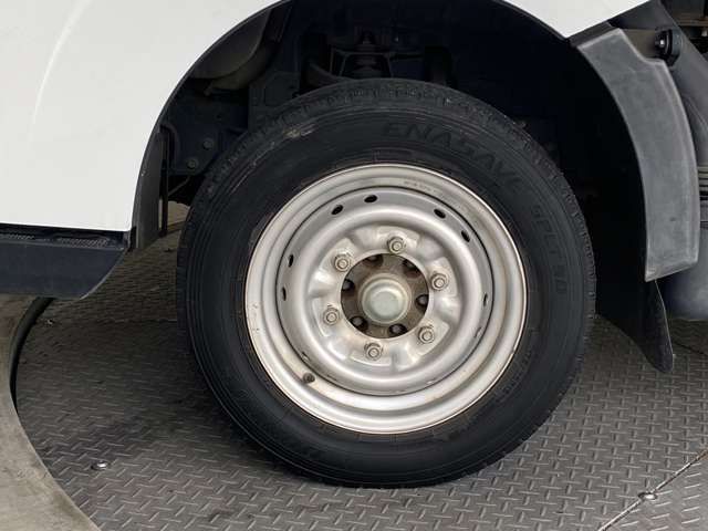 Nissan ATLAS 2015-03 6978-15