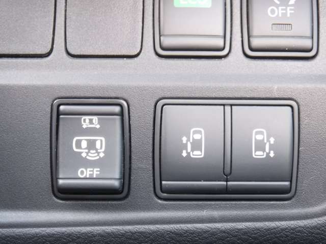 Nissan SERENA 2017-12 7153-10