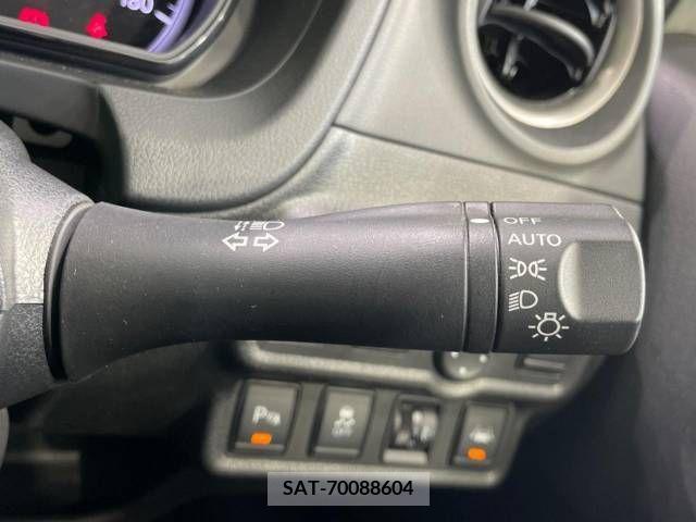 Nissan NOTE 2019-04 302447-7