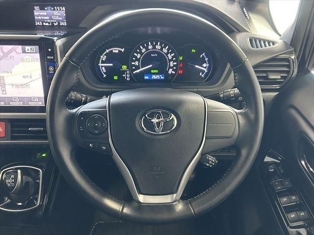 Toyota NOAH 2019-01 187079-26