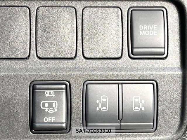 Nissan SERENA 2020-06 214764-5