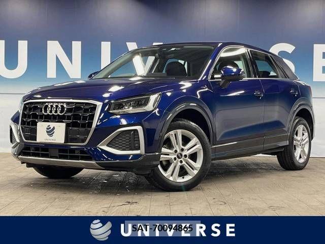 Audi Q2 2021-10 263844-0