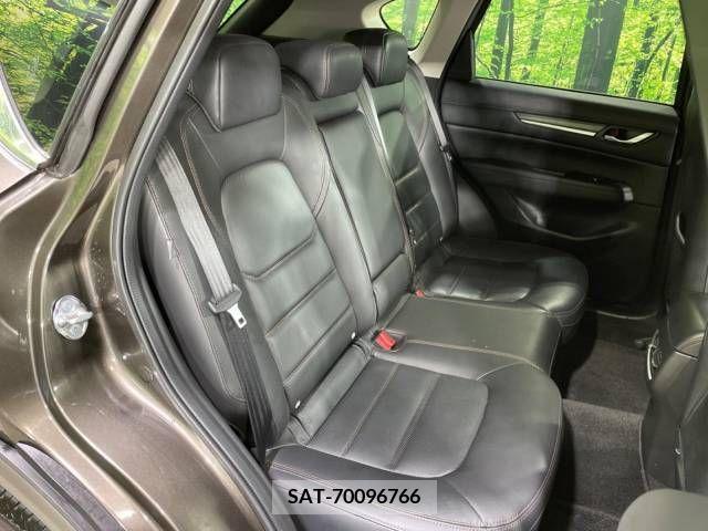 Mazda CX-5 2018-09 308400-9