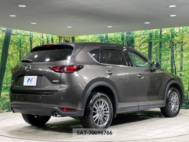 Mazda CX-5 2018-09 308400-17