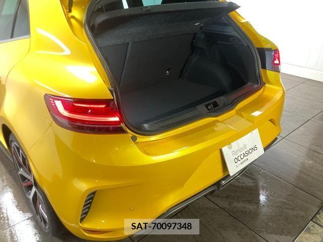 Renault MEGANE 2022-07 221422-9
