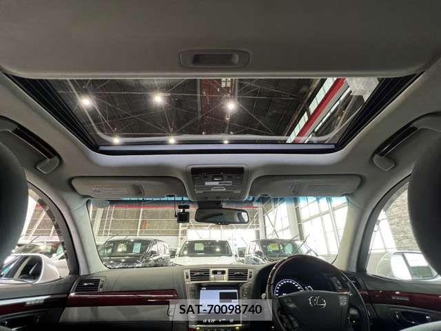 Lexus LS 2010-01 276041-5