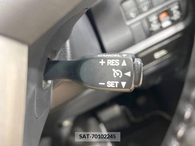 Toyota VOXY 2019-01 321604-7