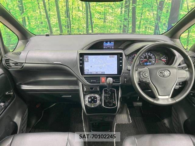 Toyota VOXY 2019-01 321604-1