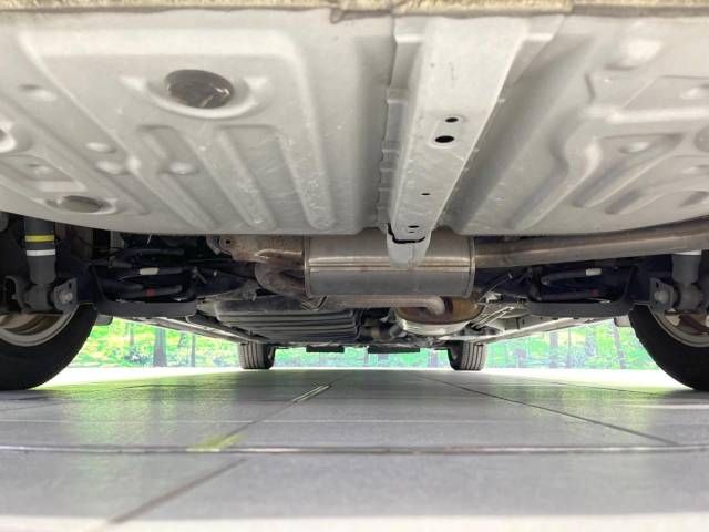 Toyota VOXY 2015-07 18721-19